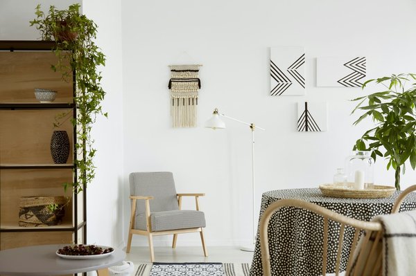 How Can You Style a Houndstooth Coat for a Fashionable Workday Feel?